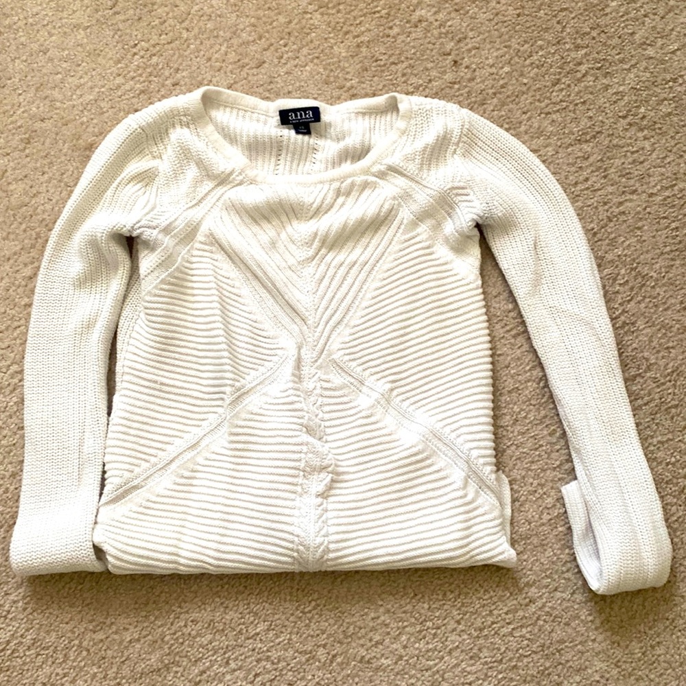 Creme sweater